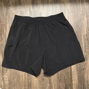 Lululemon Black Mens Shorts Size Large Pace Breaker Linerless 5" Shorts